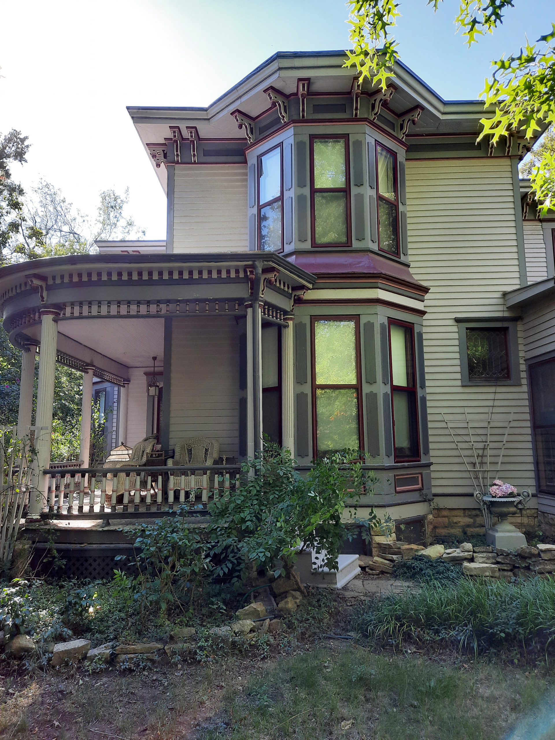 Newton mansion stars in new novel The Active Age